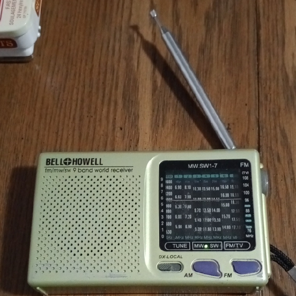 Green Portable Radio with Telescopic Antenna